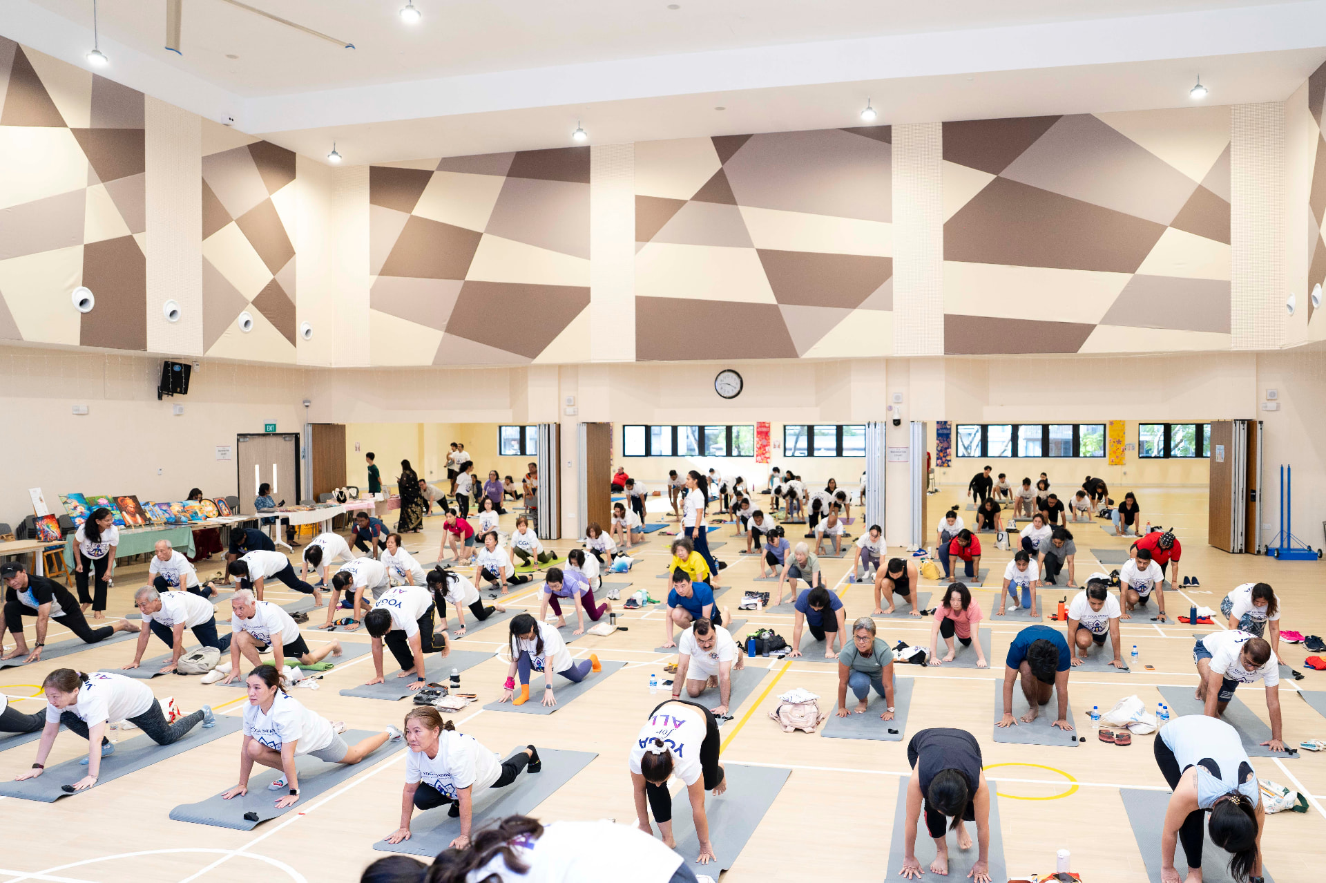 The full hall in low lunge